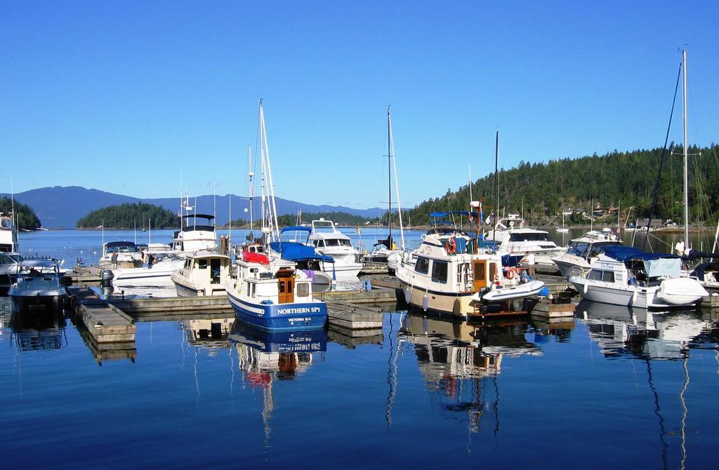 John Henry'S Marina And Resort Garden Bay Exteriör bild
